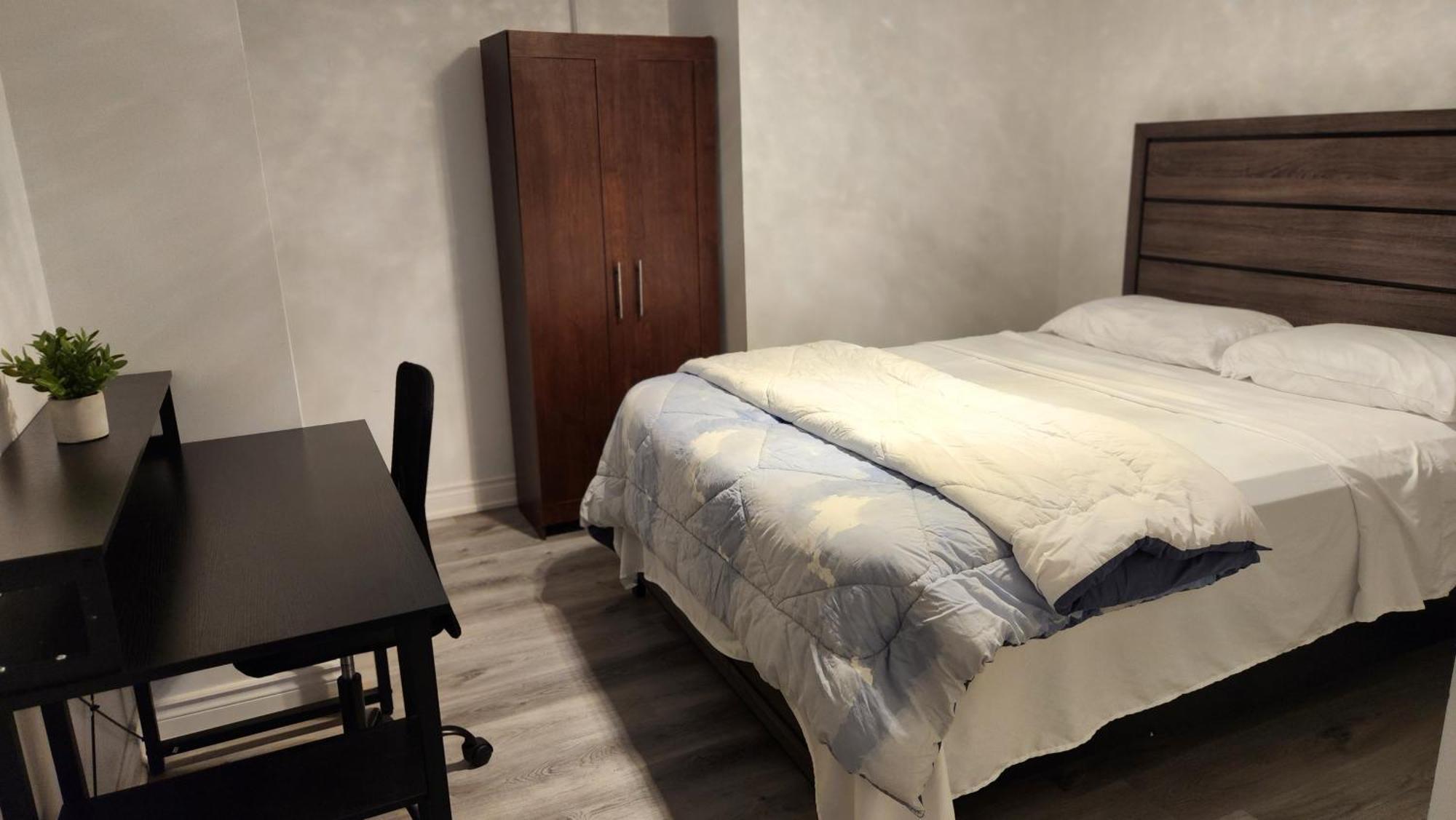 2 Bedrooms 2 Washrooms 2 Parking Spots Basement Apartment Newmarket Exterior photo
